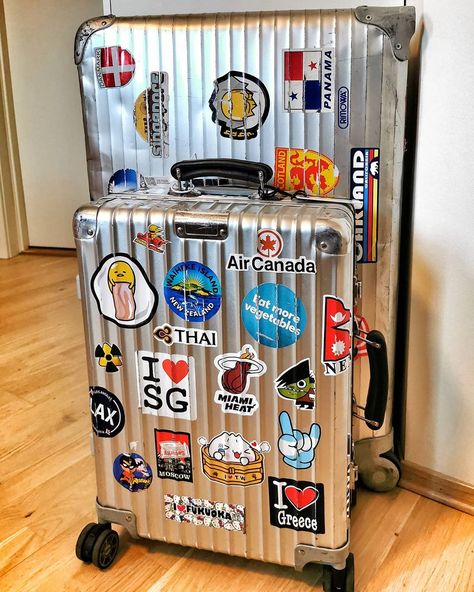 Rimowa Luggage Aesthetic, Rimowa Luggage, Montage Video, Luxury Luggage, Luggage Stickers, Luggage Shop, Luggage Brands, Hand Luggage, Travel Aesthetic