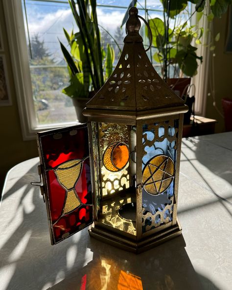 Stained Glass by Mazzi | 𝔗𝔞𝔯𝔬𝔱 𝔏𝔞𝔫𝔱𝔢𝔯𝔫 🗡️☁️🏆🌚🌱 Hello from Salt Lake City! I am here with this lantern and ready to unveil my brand new booth setup this weekend at… | Instagram Booth Setup, I Am Here, Salt Lake City, Lake City, This Weekend, Stained Glass, Lanterns, Salt, Lake