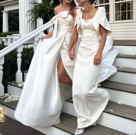 Lunden And Olivia, Lesbian Wedding Outfits, Wlw Wedding, Nyc Elopement, Wedding Scene, Lesbian Wedding, Coastal Wedding, Wedding Aesthetic, Future Wife