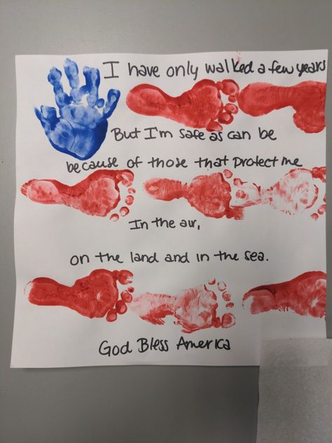 4th Of July Preschool Crafts Hand Prints, Flag Day Crafts For Infants, Preschool Crafts Memorial Day, July Projects For Toddlers, July 4th Toddler Crafts, Labor Day Art For Infants, Flag Day Crafts For Toddlers, Labor Day Art For Toddlers, Memorial Day Projects For Toddlers