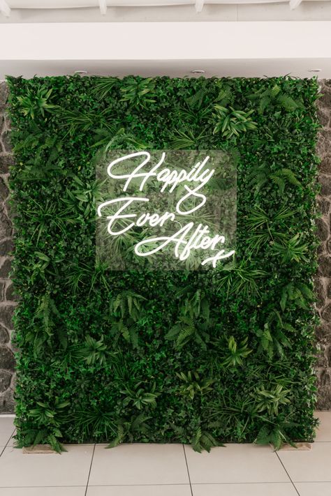 Grass Backyard, Grass Decoration, Artificial Wall, House Front Wall Design, Artificial Grass Wall, Grass Backdrops, Grass Design, Front Wall Design, Grass Rug