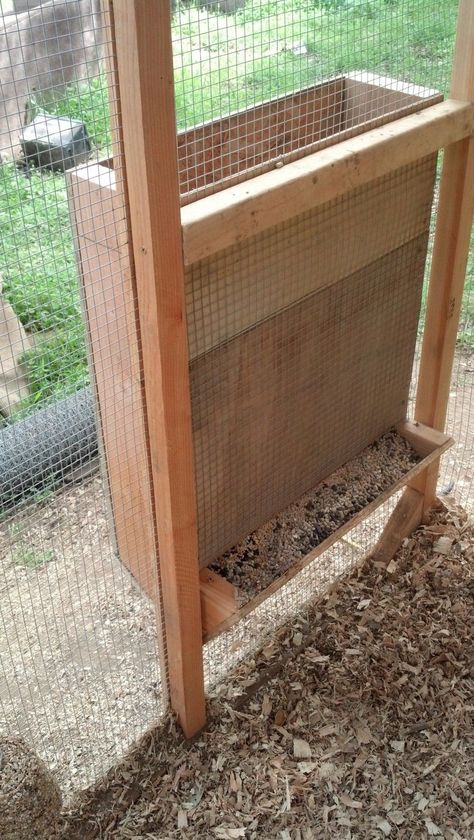 ****** DIY chicken feeder pipe! ****** | Page 44 | BackYard Chickens - Learn How to Raise Chickens Diy Chicken Feeder, Reban Ayam, Chicken Feeder Diy, Thread Diy, Backyard Chicken Coop Plans, Diy Chicken Coop Plans, Chicken Feeders, Chicken Coop Run, Backyard Chicken Farming