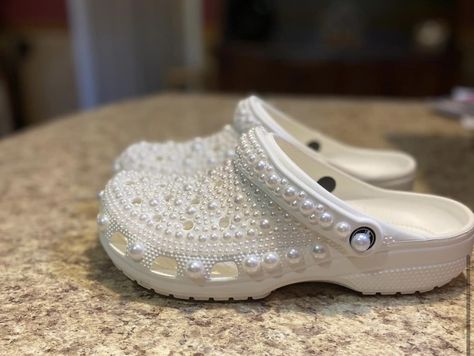 Wedding Crocs For Bride, Bride Crocs, Bridal Crocs, Wedding Crocs, Hello Kitty Wedding, Quinceanera Themes Dresses, Croc Shoes, Wedding Shoes Comfortable, Quinceanera Themes