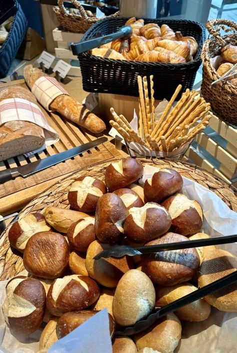 German Cuisine Aesthetic, German Bakery Aesthetic, German Culture Aesthetic Food, German Culture Aesthetic, Manheim Germany, Food Cuisines, Tiktok Hooks, German Aesthetic, Germany Aesthetic