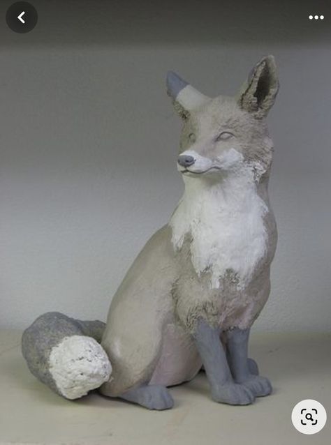 Fox Statues, Clay Fox, Pottery Figures, Fox Sculpture, Habitats Projects, Easy Clay Sculptures, Fox Artwork, Ceramic Sculpture Figurative, Paper Mache Animals