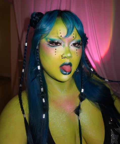 Alien superstars just landed 👽🛸🌟💚 collab with the lovely @babenexttdoor 🫶🏼 . @mehronmakeup paradise AQ pro paint palette + mixing liquid (makes it more transfer proof!) @glisten_cosmetics white spectra base + twilight chroma gloss @kaleidosmakeup limelight epiphany glow liner + agave cloud lab lip clay + black jasmine palette @blendbunnycosmetics blends palette + @donidarkowitz palette @likely.makeup switchblade lashes @getstonned stud pack @onesize gworly pop blush trio @starface . . #... Glisten Cosmetics, Paint Palette, Artistry Makeup, Aesthetic Makeup, Makeup Ideas, Persona, Lashes, Pom Pom, Blush