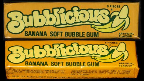 Bubblicious - Canadian - Banana - bubble gum pack - 1980's | Flickr - Photo Sharing! Bubblicious Gum, 1980s Food, Banana Illustration, 80s Candy, Gum Pack, 80s Food, Old School Candy, Photographie Indie, Bubble Gum Flavor