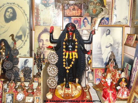 Kali Ma Altar, Kali Altar, Hindu Altar, Ma Kali, Kali Statue, Shrines Art, Mother Kali, Kali Ma, Green Witchcraft