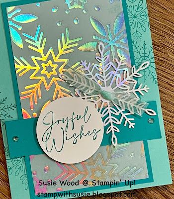 Holiday Card Inspiration, Vellum Cards, Stamped Christmas Cards, Iridescent Foil, Simple Christmas Cards, Holiday 2022, Snowflake Cards, Christmas Layouts, Hand Made Greeting Cards