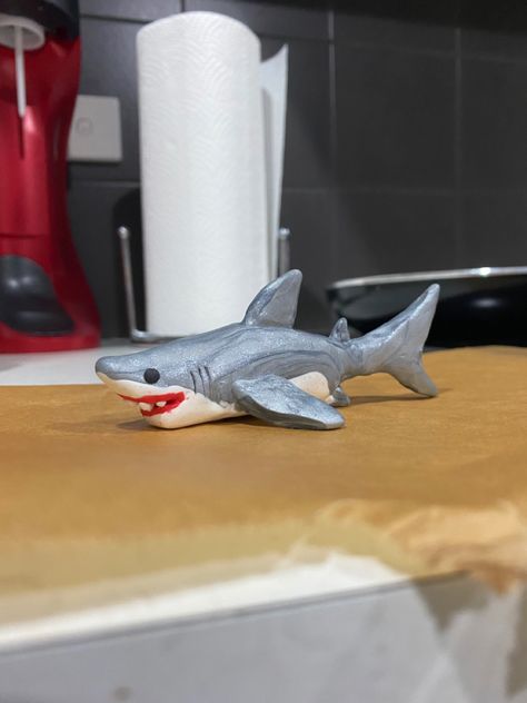 Fimo & Du-Kit clay oven baked great white shark Shark Air Dry Clay, Shark Diorama, Clay Shark, Shark Pictures, Clay Oven, Picture Holders, Great White Shark, Great White, Clay Sculpture