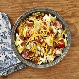 20 minutes · Gluten free · Serves 6 · This decadent Bacon Ranch Chopped Salad will satisfy the whole family. Whip it up as a side dish or starter to go with a steak dinner. Bacon Ranch Chopped Salad, Hamburger Salad, Chopped Salad Recipes, Steak Side Dishes, Fall Appetizers, Classic Salad, Pioneer Woman Recipes, Juicy Steak, Summer Salad Recipes