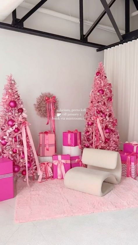 Pink Christmas Photoshoot Ideas, Pastel Christmas Photoshoot, Santa Photoshoot Ideas, Christmas Brand Activation, Christmas Set Up, Hot Pink Christmas Aesthetic, Pink Christmas Photoshoot, Christmas Photoshoot Backdrop, Narnia Winter