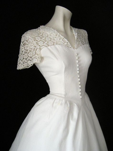 1940s Wedding Dress Wedding Dresses 40s, Rose Pink Bridesmaid Dresses, 1940s Wedding Dress, 1940s Wedding, Wedding Dresses 50s, Sleeve Ideas, Vintage Wedding Dress, Grace Loves Lace, 1940s Dresses