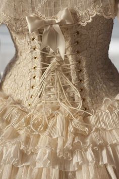 . Corset Costumes, Burlesque Costumes, Burlesque Costume, Corset Fashion, Vintage Corset, Dress Forms, Corsets And Bustiers, A Wedding Dress, Corset Lingerie