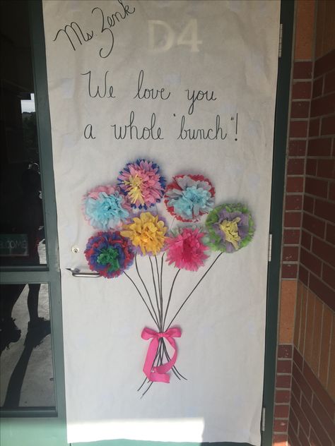 Teacher Appreciation Week Door Ideas, Teacher Appreciation Week Door, Teacher Appreciation Door Decorations, Teacher Appreciation Poster, Teacher Appreciation Door, Teacher Door Decorations, Teacher Appreciation Doors, Room Mom Ideas, Room Parent