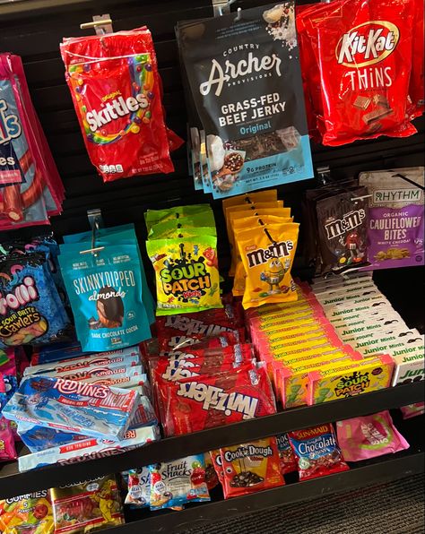 movie theater, movies, candy, popcorn, soda, film, cinema Movie Theater Candy, Movie Theater Snacks, Movie Candy, Theater Popcorn, Movie Day, Movie Theater Popcorn, Junior Mints, Candy Popcorn, Film Cinema