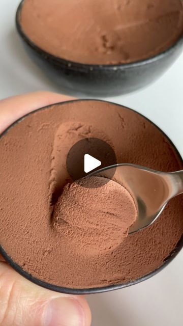 Healthy Chickpea Desserts, Low Fat Chocolate Desserts, Healthy Emmie Recipes, Chickpea Mousse, Healthy Chocolate Mousse, Aquafaba Recipes, Healthy Chocolate Desserts, Homemade Chocolate Ice Cream, Vegan Chocolate Mousse