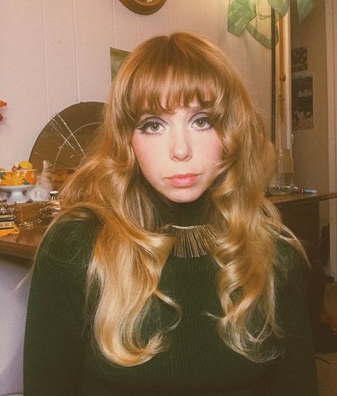 Devyn Crimson, 60s Hair, 70s Hair, Hippie Hair, Long Hair With Bangs, 7k Followers, Cut My Hair, Ginger Hair, Romantic Style