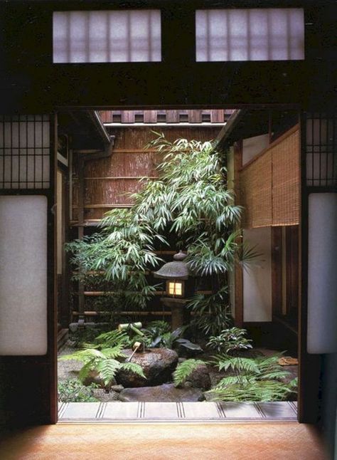 40+ Picturesque Minimalist Indoor Zen Garden Design Ideas #indoorgarden #smallgardenideas #gardendesignideas Jardin Zen Interior, Japanese Courtyard Garden, Indoor Zen Garden, Japanese Courtyard, Japanese Garden Style, Japanese Gardens Design Ideas, Atrium Design, Small Japanese Garden, Outdoor Gardens Landscaping