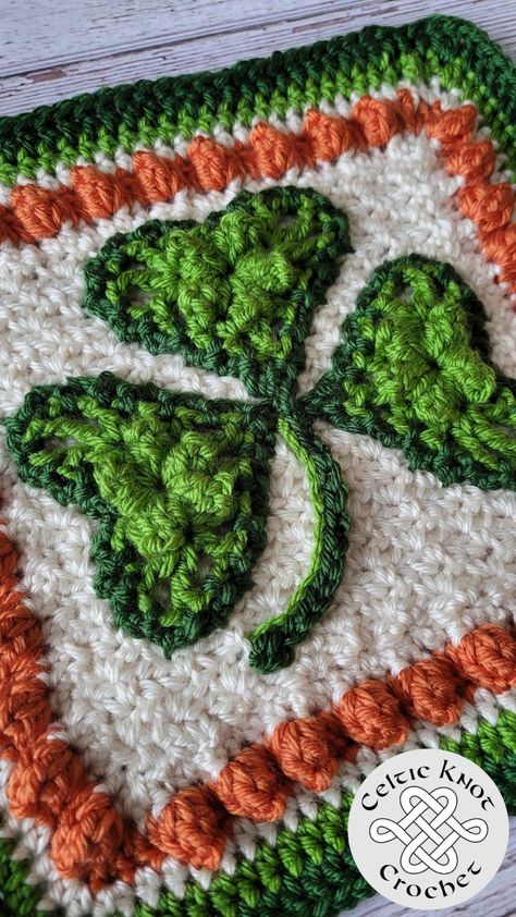 FREE Crochet Shamrock Square Pattern - Celtic Knot Crochet Irish Crochet Patterns Free, Coaster Set Crochet, Celtic Knot Crochet, Bobble Stitch Crochet Blanket, Crochet Shamrock, Bobble Stitch Crochet, St Patricks Crafts, Crochet Garden, Leprechaun Hat