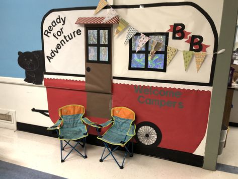 Classroom Theme Camping, Camping Doors For Classroom, Classroom Tree Ideas Bulletin Boards, Camping Adventure Classroom Theme, Classroom Themes Camping, Camper Bulletin Board Ideas, Travel Kindergarten Theme, Camping Theme Preschool Decorations, Prek Classroom Themes Pre K