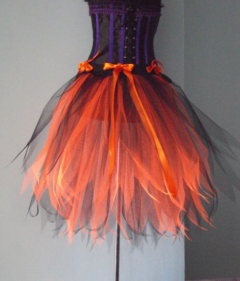 Hen Themes, Moon Clothes, Phoenix Costume, Fire Costume, Fire Fairy, Pokemon Costumes, Easy Diy Costumes, Halloween Tutu, Purple Peacock