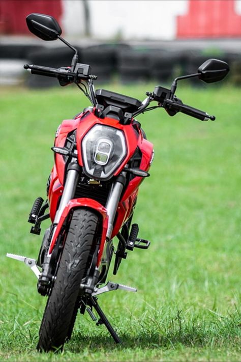 The Revolt RV 400 is India's first modern, feature-packed electric motorcycle. Bike India, Mens Dress Shoes Guide, India First, Dj Remix, Sepeda Motor, Electric Motorcycle, Super Bikes, Rv, Dress Shoes Men