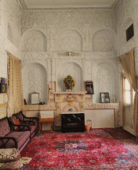 Afghan Interior Design, Persian House Interior, Home Iranian, Iranian Interior Design, Iranian Decor, Iran House, Iranian Home, 1970 Interior Design, Old Iran