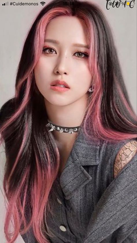 Kpop Hair Color Ideas, Kpop Hair Dye, Kpop Hair Color, Pink Hair Highlights, Korean Hair Color, Hair Color Underneath, Peekaboo Hair, Hair Color Streaks, Kpop Hair