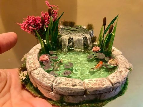 Diaroma Ideas, Diy Pond, Clay Keychain, Fairy Garden Crafts, Diy Resin Art, Fairy Garden Diy, Clay Art Projects, Mini Things, Miniature Crafts