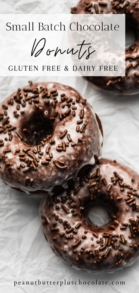 Chocolate baked donuts with glaze and chocolate sprinkles make gluten free and dairyfree for the BEST baked donuts you will ever have. Recipe easy. Easy. Healthy. Homemade. Gluten Free. #glutenfree #chocolatedonuts #bakeddonuts #homemade #cakedonuts #dairyfree #glutenfreebaking #dairyfreebaking #healthybaking Dairy Free Donuts, Chocolate Donuts Baked, Gluten Free Doughnuts, Frosting Cake, Small Batch Baking, Sweet Glaze, Chocolate Breakfast, Gluten Free Chocolate Cake, Chocolate Glazed Donuts