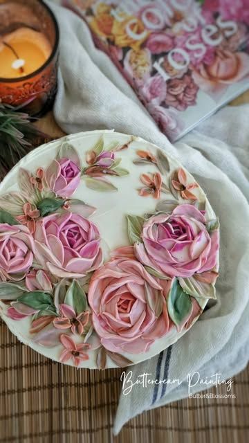 Tanaporn Vilailaks on Instagram: ""Just realized my journey began with this rose painting! 🌹 It was my first attempt at using palette knives for cake decorating. Everyone has to start somewhere—if you never begin, you'll never know what you can create!"" Palette Knife Floral Cake, Palette Knife Cake, Cameo Cake, British Baking, Knife Art, Floral Cake, Cake Cookie, Rose Painting, Cookie Ideas