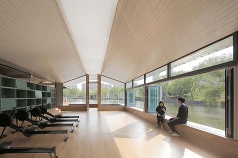 Gallery of Deep Dive Rowing Club / Scenic Architecture Office - 4 Boathouse Design, Rowing Crew, Architectural Orders, Rowing Club, Commercial And Office Architecture, Office Images, Rowing Boat, Canoe Club, Concept Diagram