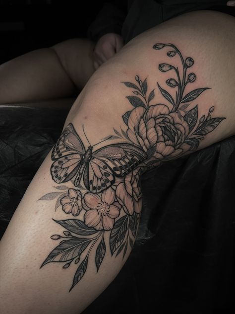 Feminine Bear Tattoo, Feminine Anchor Tattoo, Calf Tattoos For Women, Flower Leg Tattoos, Ink Butterfly, Butterfly Aesthetic, Hand Tattoos For Girls, Feminine Jewelry, Forearm Tattoo Women