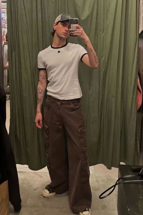 Aesthetic Brown Outfits, Dark Academia Boy, Light Academia Outfit Men, Outfits For Males, Brown Aesthetic Outfit, Boy Outfits Aesthetic, Thanksgiving Fit, Light Academia Outfit, Brown Pants Outfit