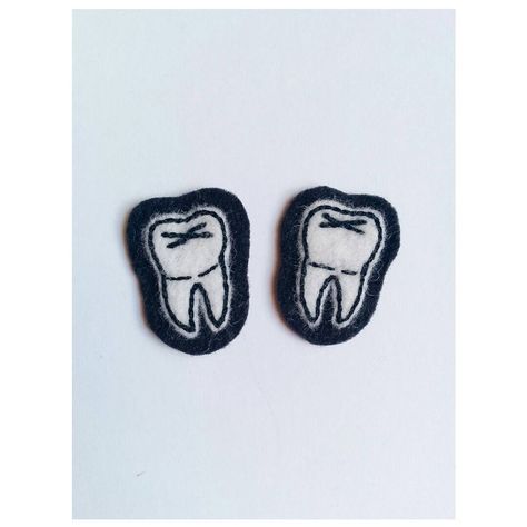 Tiny teeth ⚫⚪ #embroidery #tooth #patch Embroidered Patch Ideas, Homemade Patches Diy, Cool Things To Embroider, Hand Sewn Patches, Handmade Patches Diy, Teeth Embroidery, Patch Ideas Diy, Homemade Patches, Hand Embroidery Patches