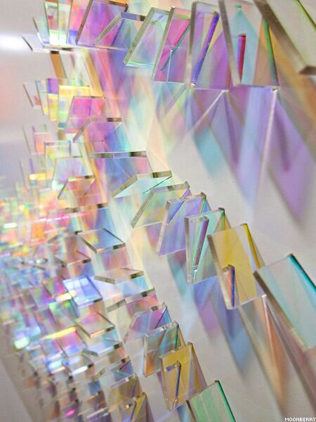 Iridescent Decor, Acrylic Sculpture, Chris Wood, Sculpture Installation, Glass Artists, Public Art, Exhibition Design, Light Art, Glass Design