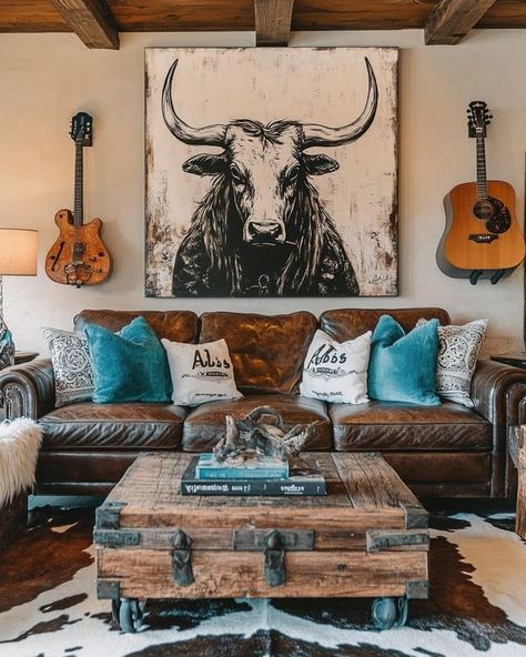 Western Glam Decor, Cowboy Living Room, Rustic Ranch Decor, Rustic Living Room Ideas, Rustic Country Homes, Western Living Room, Turquoise Home Decor, Ranch House Decor, Ranch Decor