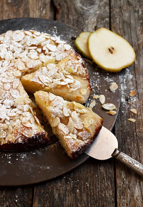 Italian Pear Almond Cake - This Italian Pear Almond Cake is not a cake with pears in it, but more pears with some cake in it. It features 3 pears, peeled and halved, nestled in a delicious, lightly sweet and moist almond cake. #seasonsandsuppers #pear #pearcake #recipe Simple And Delicious Desserts, Desserts You Can Eat With Your Hands, Healthy Italian Desserts, Easy Spring Dessert Recipes, Anjou Pear Recipes, Bosc Pears Recipes, Pear Pound Cake, At Home Desserts, Dirt Dessert