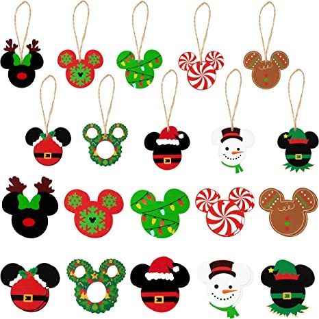 What to Buy When You’re Feeling Like Christmas Can’t Come Soon Enough Disney Christmas Decorations Diy, Natal Do Mickey Mouse, Disney Christmas Crafts, Gorgeous Christmas Cards, Gingerbread Man Christmas Tree, Mickey Mouse Christmas Tree, Mouse Ornaments, Man Christmas Tree, Decor With Ropes