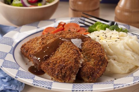 Crispy Fried Meat Loaf | MrFood.com Fried Meatloaf, Mr Food Recipes, Fried Meat, Meatloaf Meatballs, Mr Food, Sunday Dinner Recipes, Ground Meat Recipes, Recipes Pork, Where's The Beef