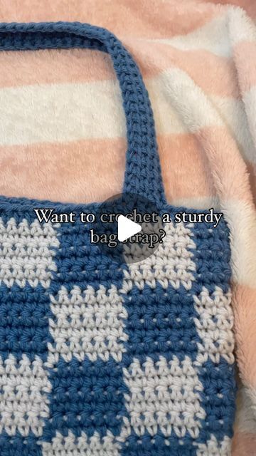 Crochet Tunic Pattern, Granny Square Crochet Patterns Free, Diy Crochet Bag, Crochet Bag Tutorials, My Bags, Crochet Design Pattern, Crochet Clothes For Women, Crochet Stitches Video, Crochet Bags Purses