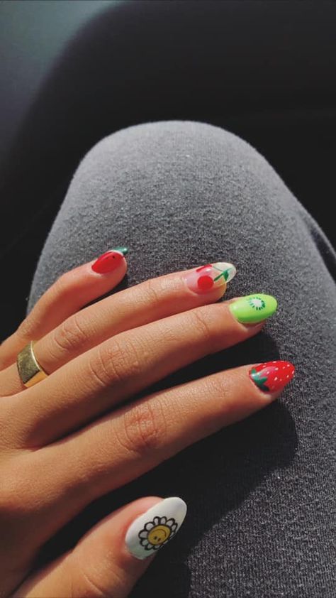 Harry Styles Theme Nails, Harry Styles Acrylic Nails, Harry Styles Nails Inspired Acrylics, Love On Tour Nail Idea, Harry Styles Themed Nails, Harry Styles Nails Ideas, Fine Line Nails, Harry Styles Nails Inspired, Louis Nails