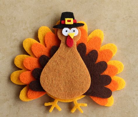 Diy Turkey Crafts Thanksgiving Decorations, No Sew Turkey Craft, Felt Thanksgiving Decorations, Diy Felt Turkey, Crafts For Thanksgiving Decorating Ideas, Felt Turkey Craft, Thanksgiving Felt Ornaments, How To Make A Turkey Craft, Craft Turkeys For Kids