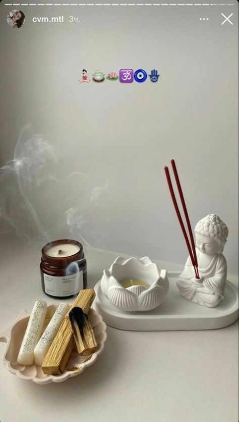 Buddha Apartment Decor, Mediation Astethic, Spiritual Home Aesthetic, Meditation Asethic, Espiritual Aesthetic, Incense Aesthetic, Dream Apartment, Meditation Room, Good Energy