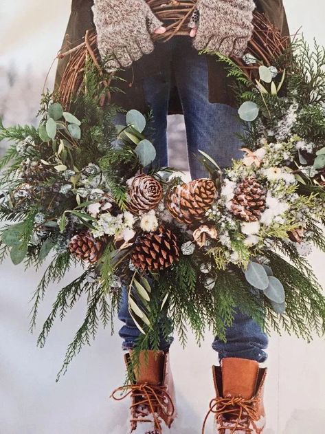 Julkransar Diy, Natal Country, Dekoratívne Vence, Jul Diy, Christmas Wreath Decor, Farmhouse Christmas Decor, Wrapping Ideas, Noel Christmas, Christmas Wreaths Diy