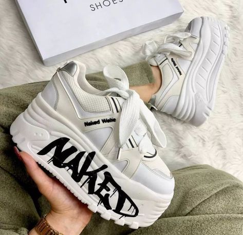 Long Sneakers, Stylish Shoes Heels, Platform Boots Outfit, Designer Sneakers Women, Casual Shoes Women Sneakers, Vivienne Westwood Shoes, Fitness Fashion Outfits, Pretty Sneakers, Women Platform Sneakers