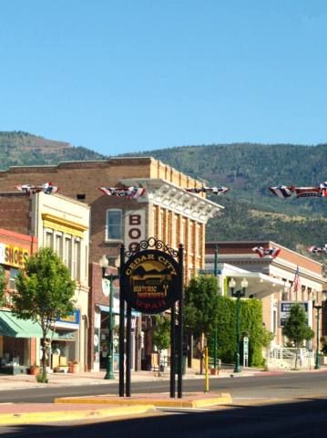 Cedar City, Utah. Such a nice place to get away from Vegas! Utah University, Cedar City Utah, Small Towns Usa, Main Street Usa, Cedar City, Southern Utah, University Of Utah, Beautiful Places On Earth, Zion National Park