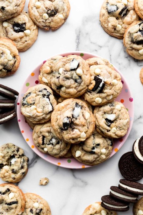 Cookies And Cream Cookies, Cookies With White Chocolate, Cookie Recipes For Kids, Cream Cheese Sugar Cookies, Oreo Cream, Cream Cookies, Sally's Baking, Frozen Cookies, White Chocolate Chip Cookies