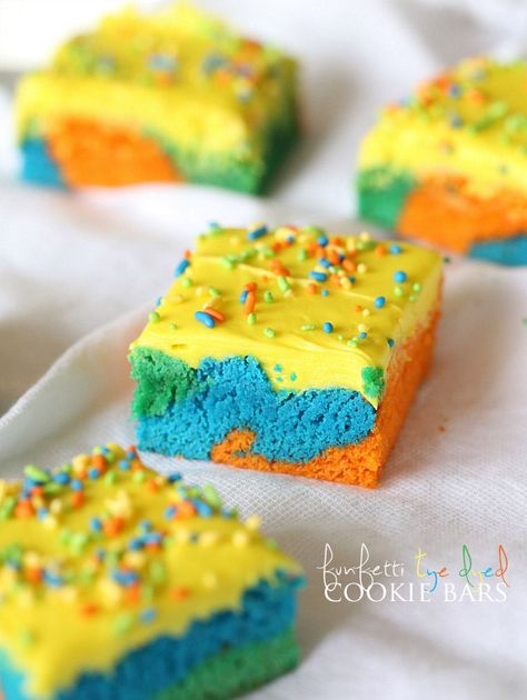 Funfetti Tye Dyed Cookie Bars Blondies Recipes, Pistachio Pudding Cookies, Cookies And Cups, Simple Cookie, Ty Dye, Best Brownie Recipe, Pistachio Pudding, Pudding Cookies, Blondies Recipe